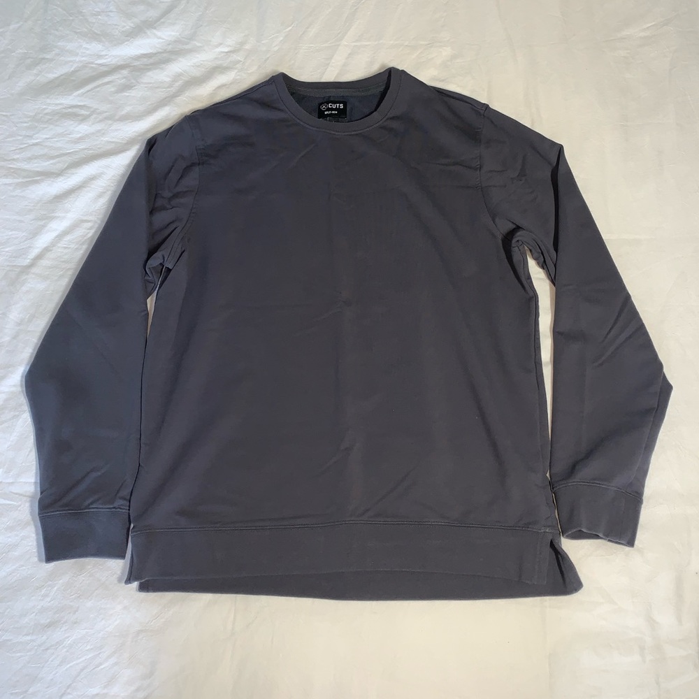 Cuts Clothing Split Hem Crew Neck